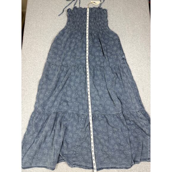 Easel Womens Size M Denim Floral Smocked Maxi Dress NWT - Picture 5 of 8